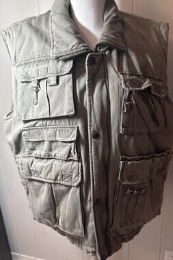 Dry Goods Saugatuck Mens L Green Utility Vest With Multiple Pockets & Elastic